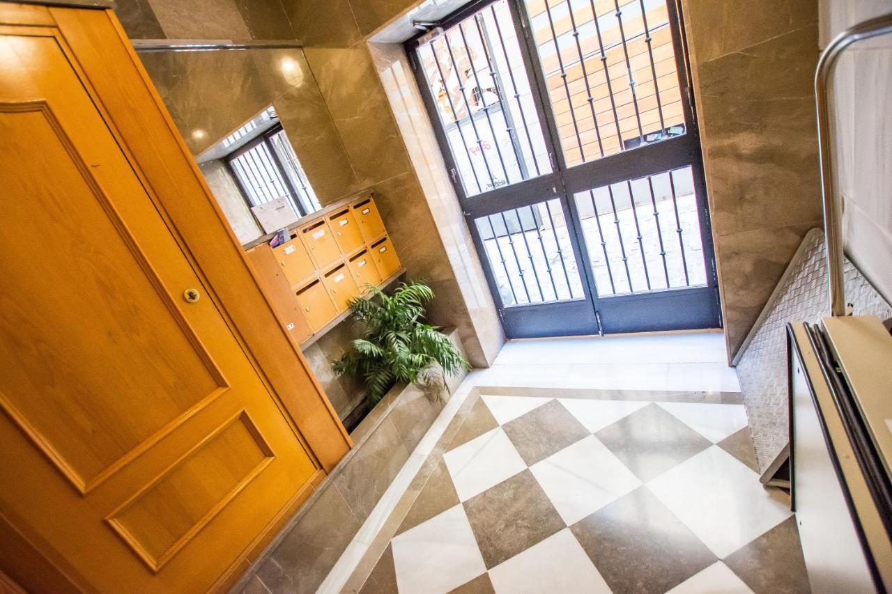 Qh Puerta Real Appartement Granada Buitenkant foto