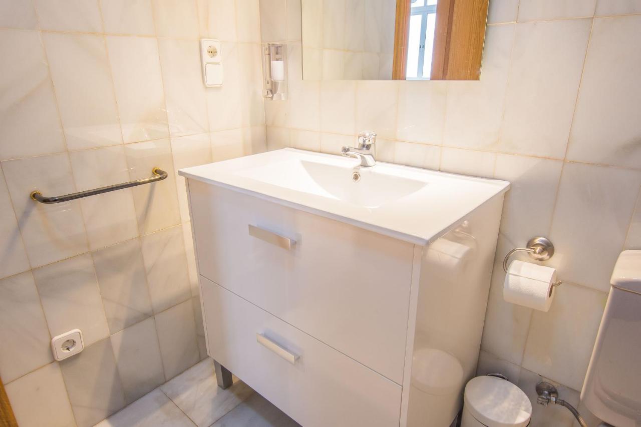 Qh Puerta Real Appartement Granada Buitenkant foto